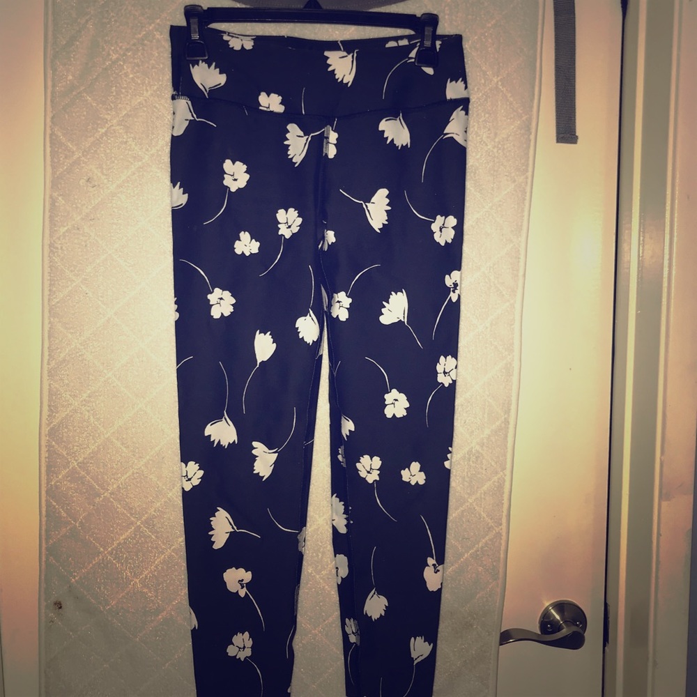 Fabletics yoga pants